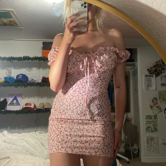 cbr pink dress CBR Lace Long Sleeve Pink Bodycon Dress